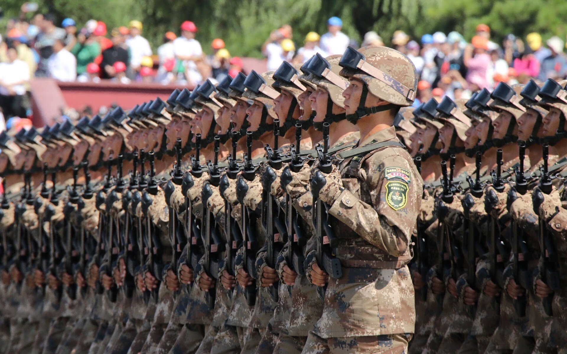 全黑队的球员展现出的强大凝聚力，成就了团队的卓越表现，黑球球员