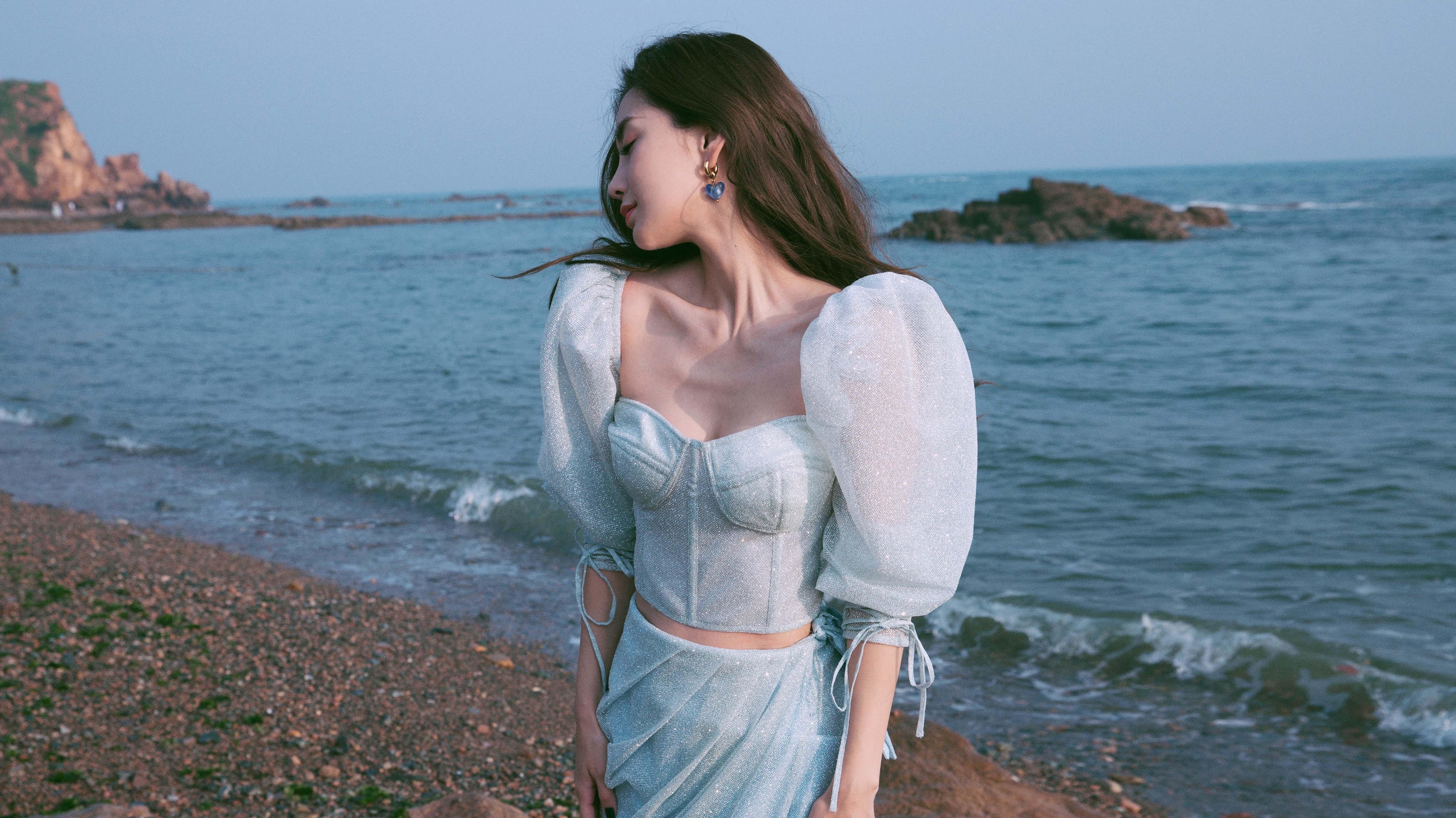 约翰·恩多耶-布鲁阿尔稳步提升成绩赢得掌声，肖恩布鲁恩和约